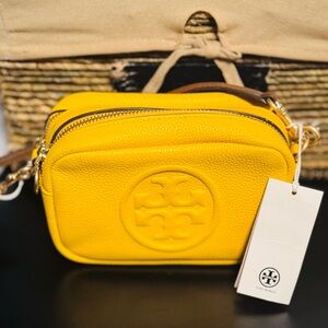 Tory Burch Vibrant Yellow Pebbled Leather Crossbody - Perry Bombe